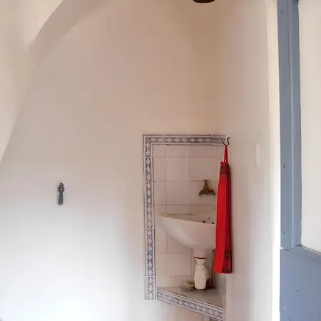 De 2 Avec Piscine Privee Jardin Clos Et Wifi A Villa Dauphin