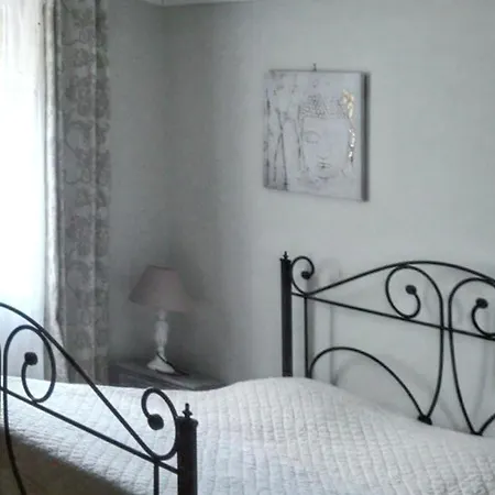 Villa Charmante à Avec Piscine Privée Et Jardin