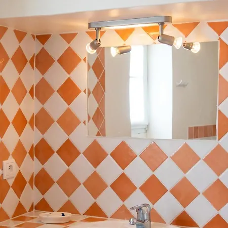 Charmante A Avec Piscine Privee Et Jardin