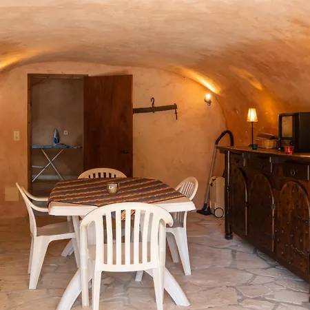 Charmante A Avec Piscine Privee Et Jardin *