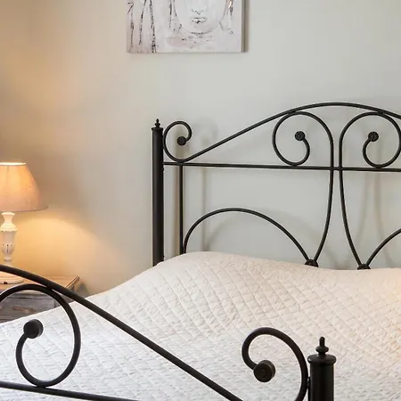 Charmante A Avec Piscine Privee Et Jardin * Dauphin